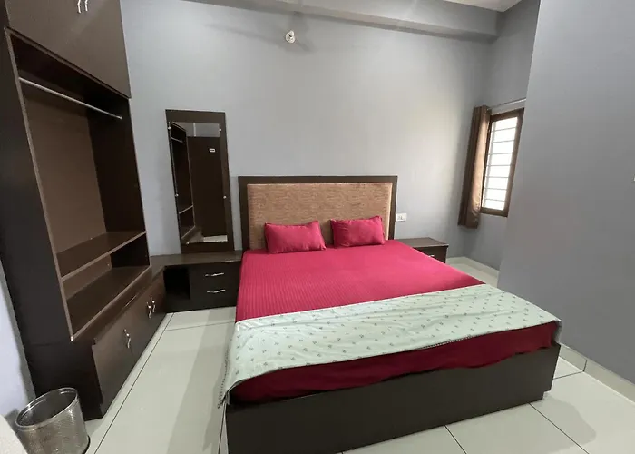 Bld Restaurant And Home Stay